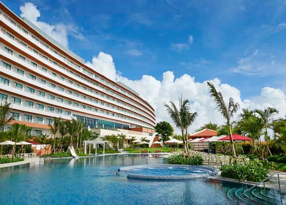 Hilton Okinawa Chatan Resort 1