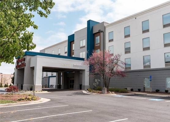 Hampton Inn & Suites Leesburg 1