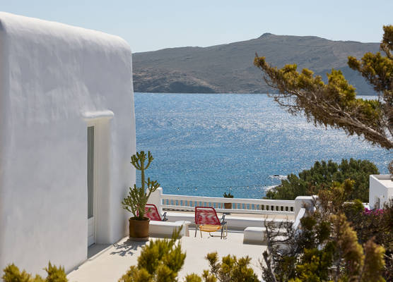 Mykonos Lolita, a Resort to Live 1