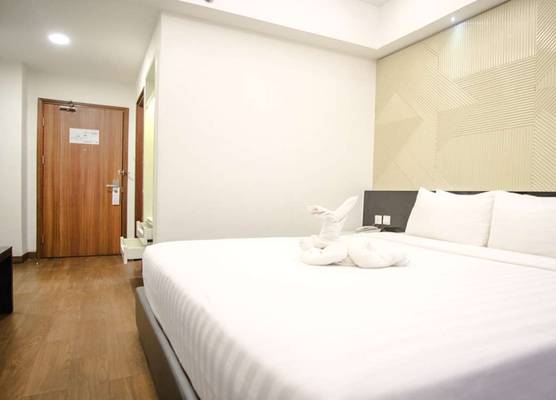 Golden Tulip Essential Makassar 1