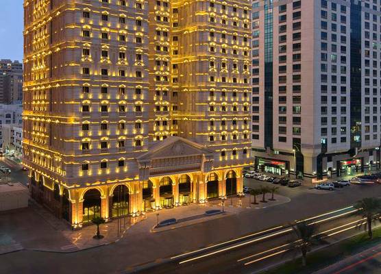Royal Rose Hotel Abu Dhabi, Curio Collection by Hilton 1