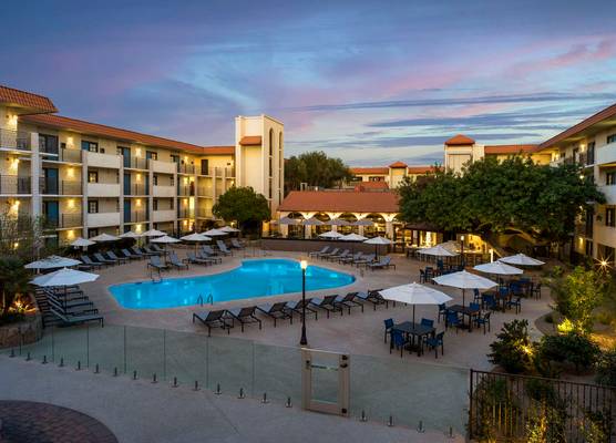 Embassy Suites by Hilton Scottsdale Resort 1