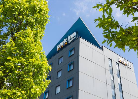 Park Inn by Radisson Vilnius Airport Hotel & Conference Centre 1