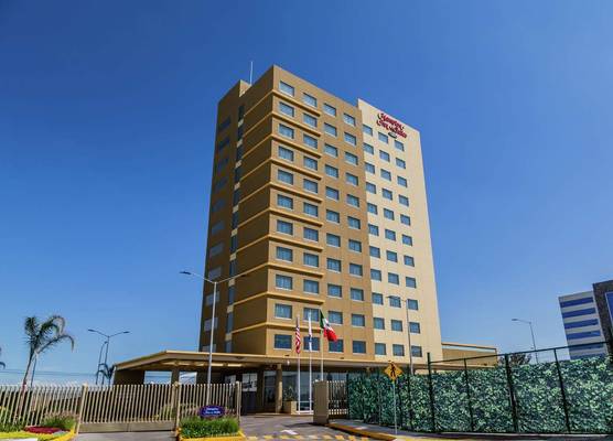 Hampton Inn & Suites By Hilton Puebla 1