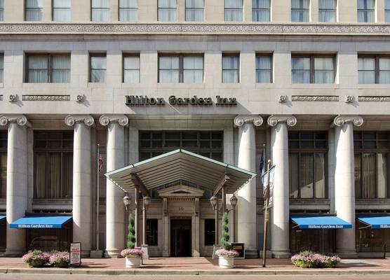 Hilton Garden Inn Indianapolis Downtown 1