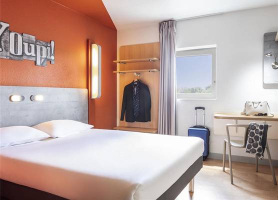 ibis budget Grigny Centre 1