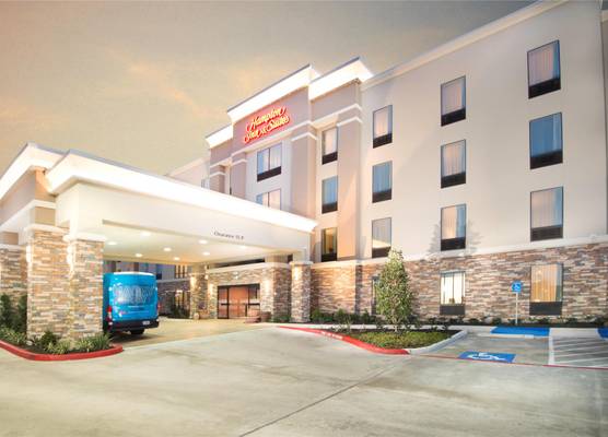 Hampton Inn & Suites La Porte, TX 1