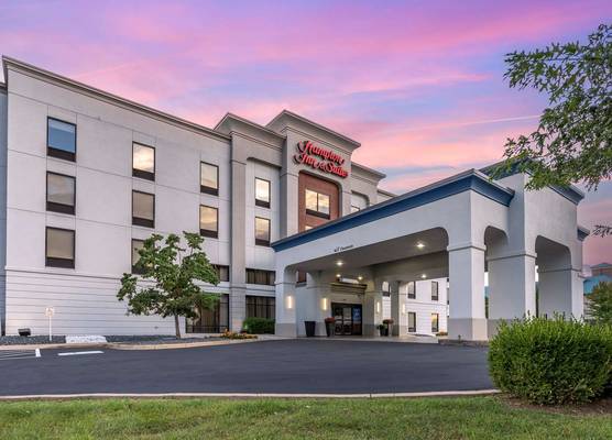 Hampton Inn & Suites Louisville East 1