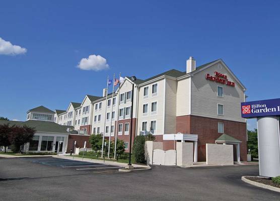 Hilton Garden Inn Westbury 1