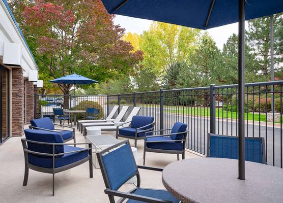 Hampton Inn Loveland 1
