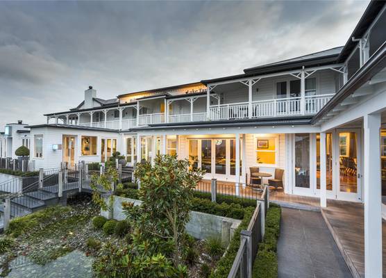 Hilton Lake Taupo 1