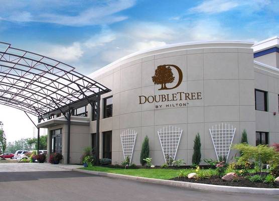 DoubleTree by Hilton Buffalo-Amherst 1