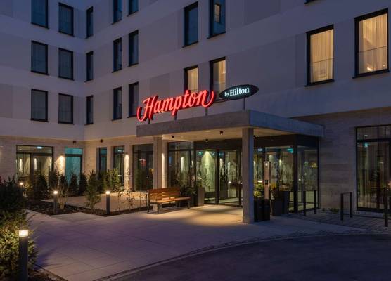 Hampton By Hilton Munich City North 1
