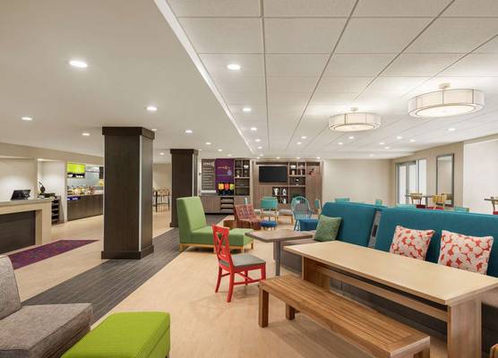 Home2 Suites by Hilton Woodbridge Potomac Mills 1