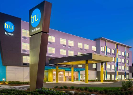 Tru By Hilton Savannah Airport 1