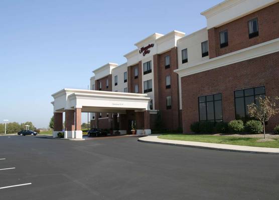 Hampton Inn Stow 1