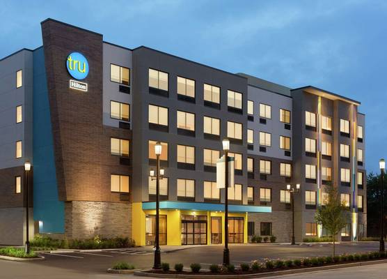 Tru by Hilton St. Charles St. Louis 1
