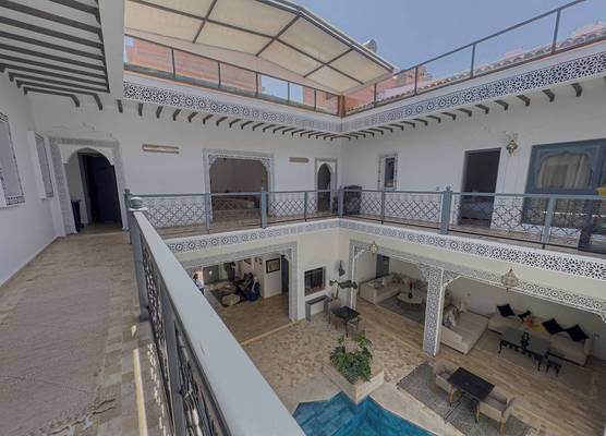 Riad Shiny Moon 1