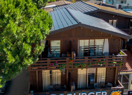 Dolanit Hotels Vila e Drurit 1