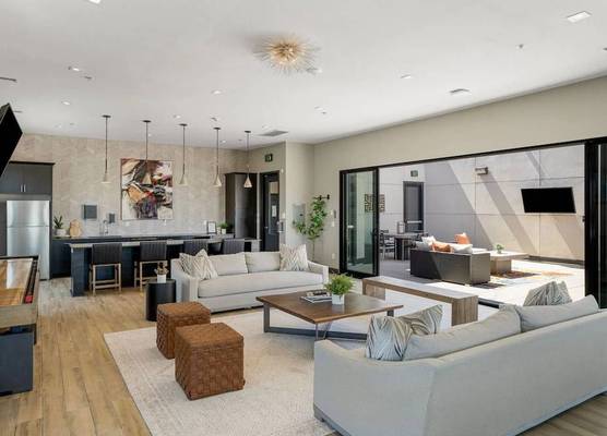 Arts District Apartments By Landing 1
