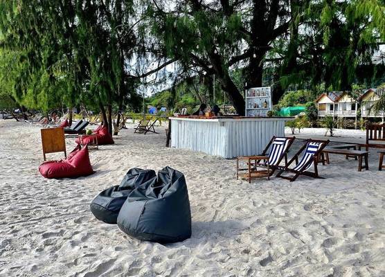 WHITE BEACH RESORT LONGSET 1