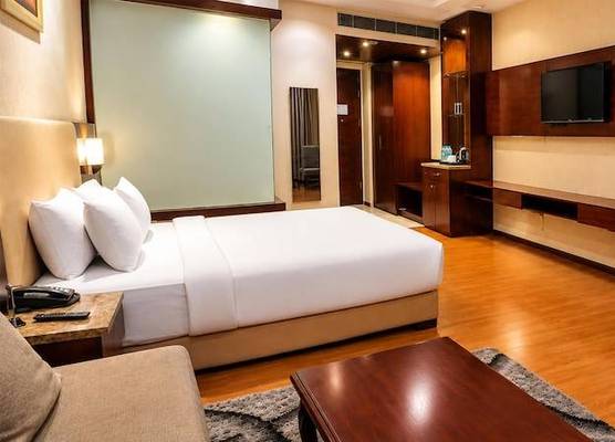 Golden Tulip Kukas Jaipur 1