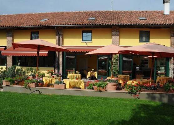Hotel Cascina Marisa 1