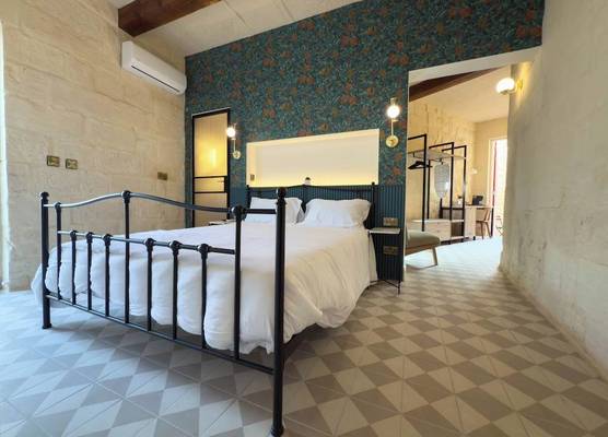 Fourteen Guesthouse 1