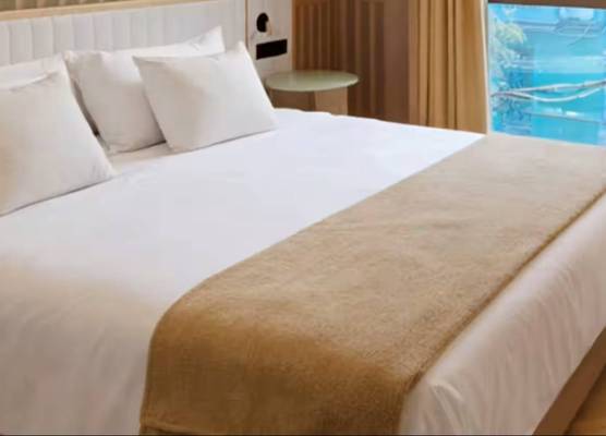 Cuber House Valencia, Curio Collection By Hilton 1