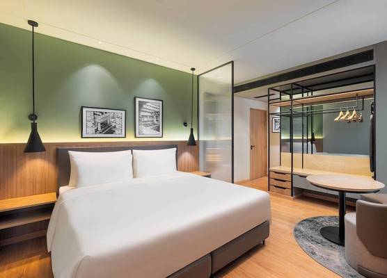 Park Inn & Suites By Radisson Rajkot 1