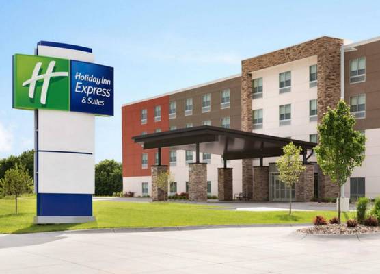 Holiday Inn Express & Suites New Bern Medical Park 1