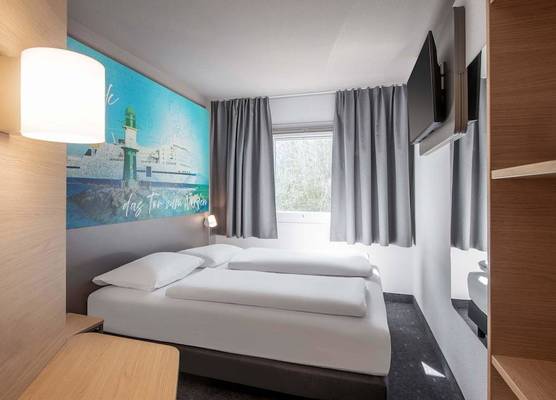 B&B HOTEL Rostock-Broderstorf 1