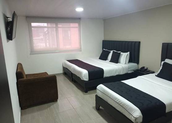 Hotel Santiago Plaza 1