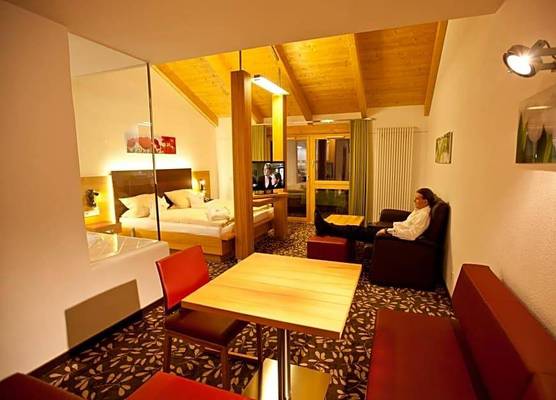 Hotel und Appartementhof Waldeck 1