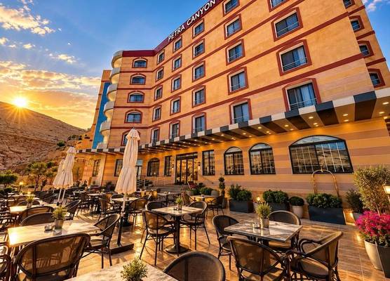 Petra Canyon Hotel 1
