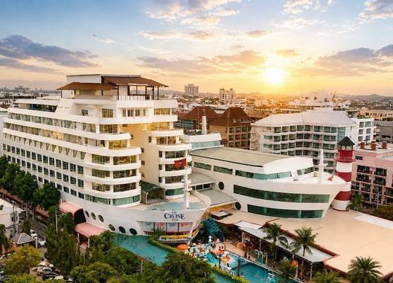 The Cruise Hotel 1