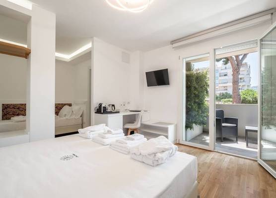 Helios Guest House 1