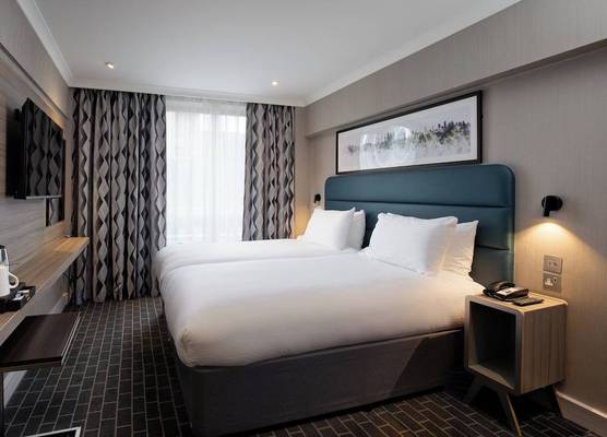 City Sleeper at Royal National Hotel 1