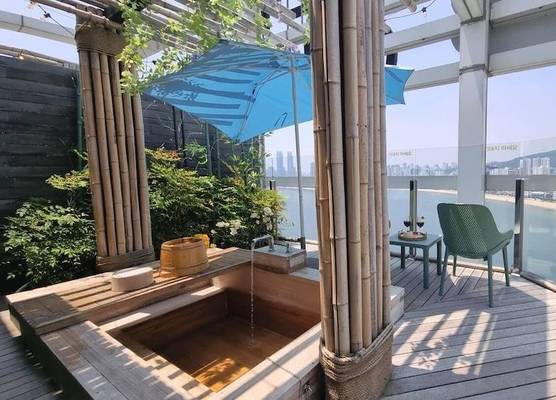 Gwanganli The Club Hotel 1