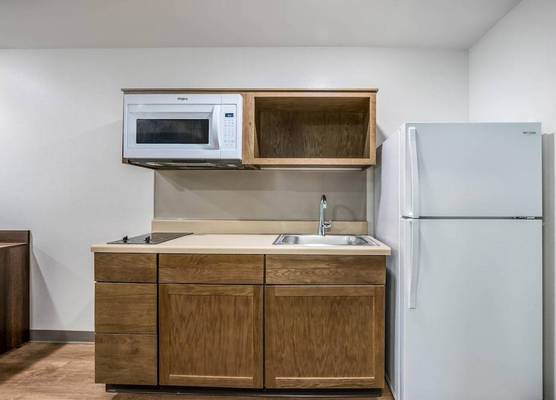 WoodSpring Suites Libertyville - Chicago 1