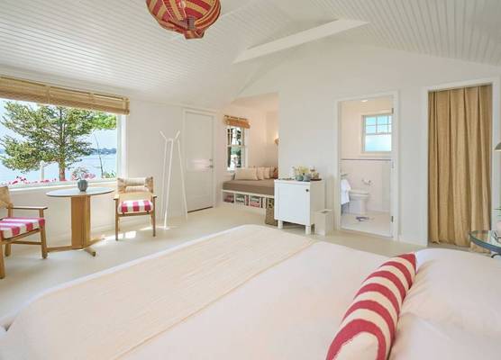 Silver Sands Motel & Beach Bungalows 1
