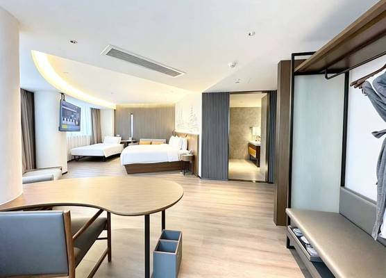UrCove by Hyatt Xi'an Tecno Road subway Platform 1