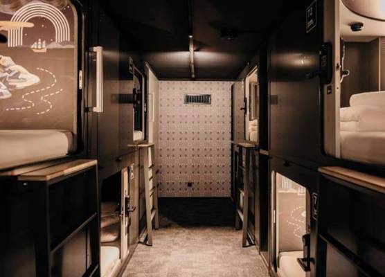 Capsule Hotel - Lucerne Old Town 1