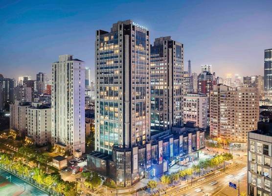 Novotel Shanghai JingAn 1