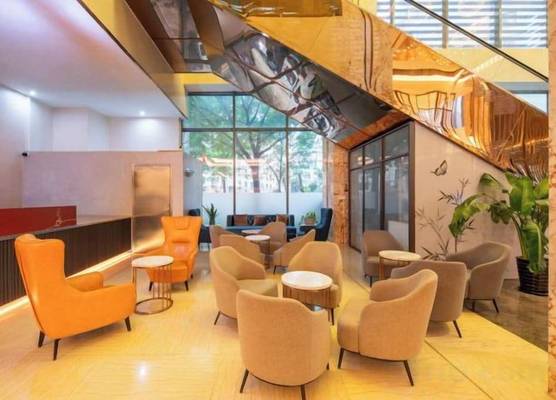 REZEN HOTEL 1
