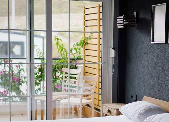 Apart Hotel & Side 1