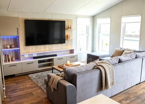Meadows 111 Hot Tub - Southview Holiday Park 1