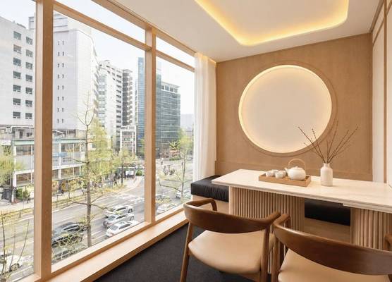 UH Suite Seoul Deoksugung 1