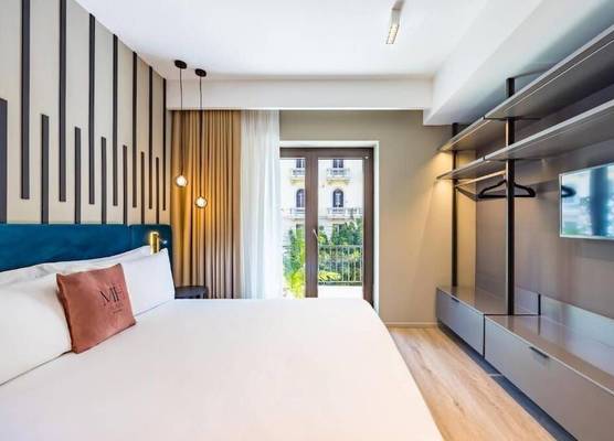 MH SUITES Plebiscito 1