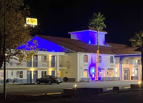 Boardwalk Suites Lafayette 1